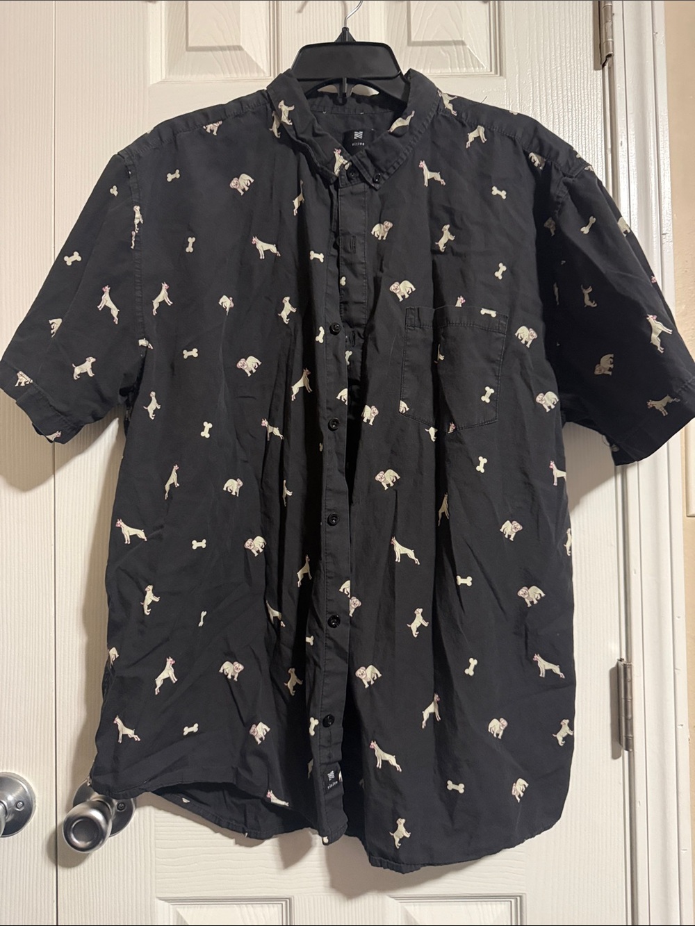 Casual Black Short-Sleeve Button-Down Shirt with Dog Print - Size 2XL